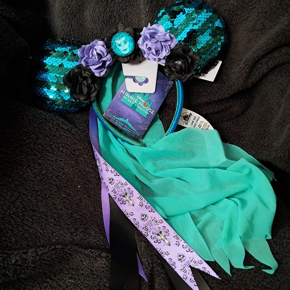 Minnie Main Attraction Haunted Mansion Ears